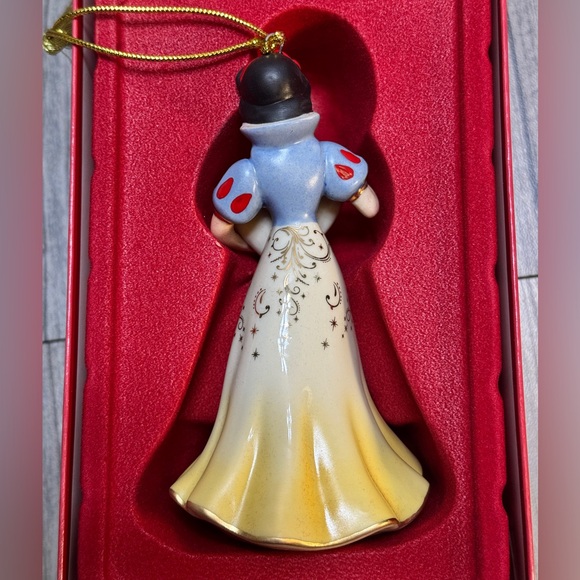 Lenox Disney Showcase Princess Snow White Christmas Holiday Ornament NIB - Picture 5 of 6